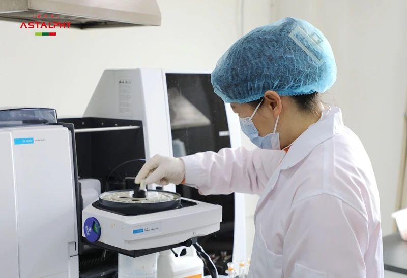 1758248102134280.jpg 01.jpg